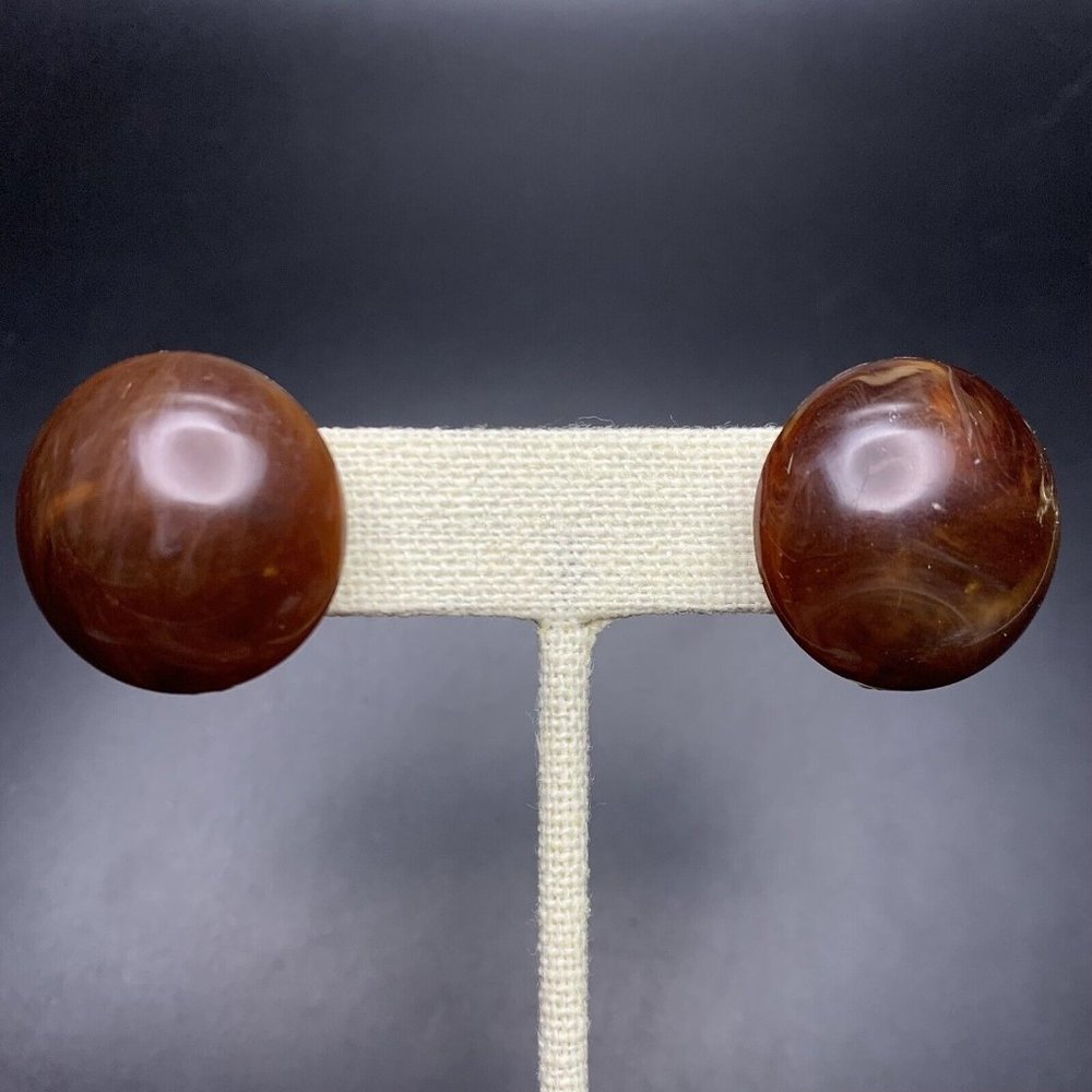 Vogue Jlry Clip On Earrings Brown Lucite Chunky Domed Round Classic Bold Vintage